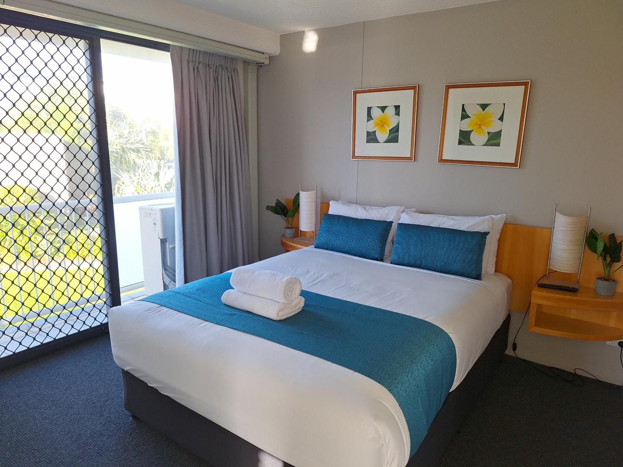 Catalina Aparthotel 4*